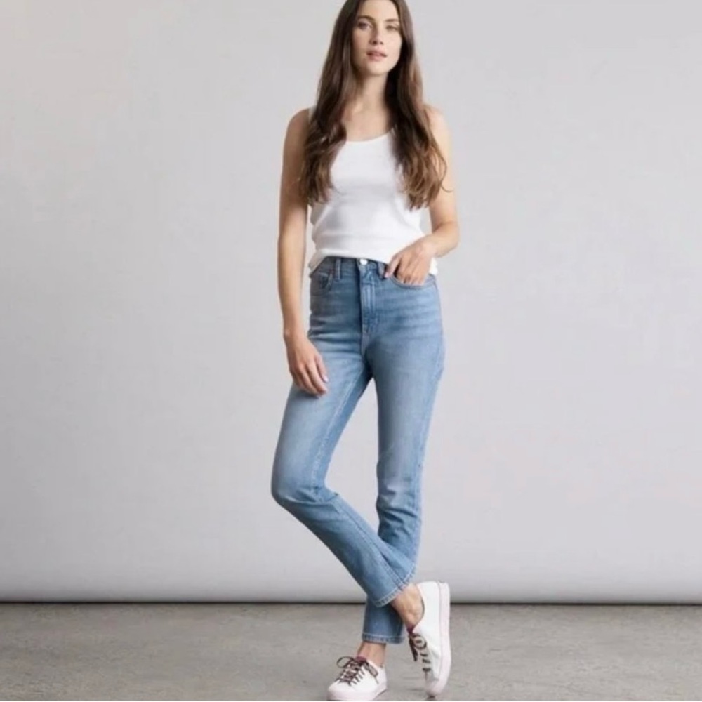 Elizabeth And James Vintage Straight Jeans Size 28 Good Condition